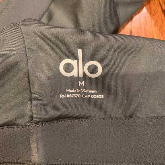 Alo Airlift Racerback Bra | Green | Medium (NO REMOVABLE CUPS) - Picture 6 of 7